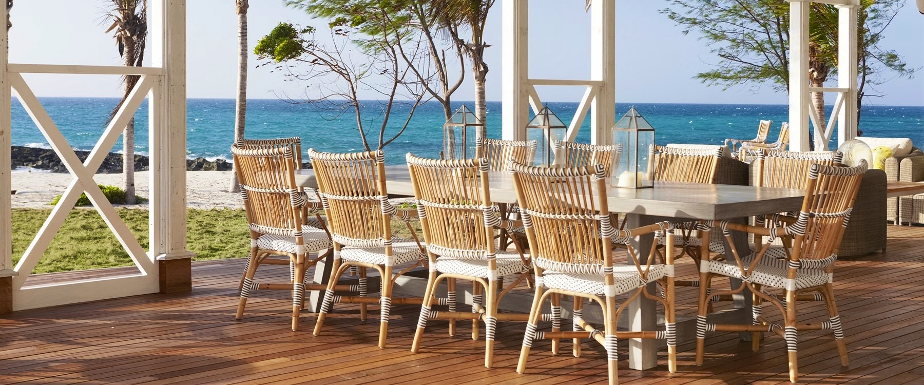 Dining at Thanda Island