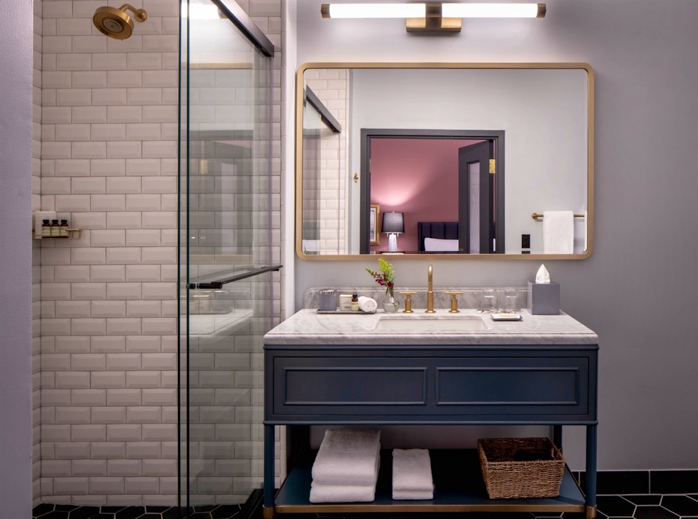 Bathroom, The Eliza Jane, New Orleans, Louisiana, USA