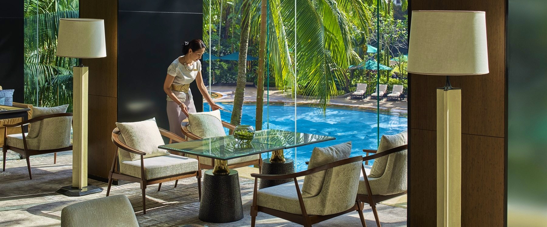 The lobby lounge at Shangri-La Hotel, Singapore