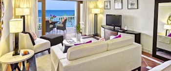 The House by Elegant Hotels image 2