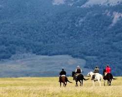 Horse riding, Tierra Patagonia