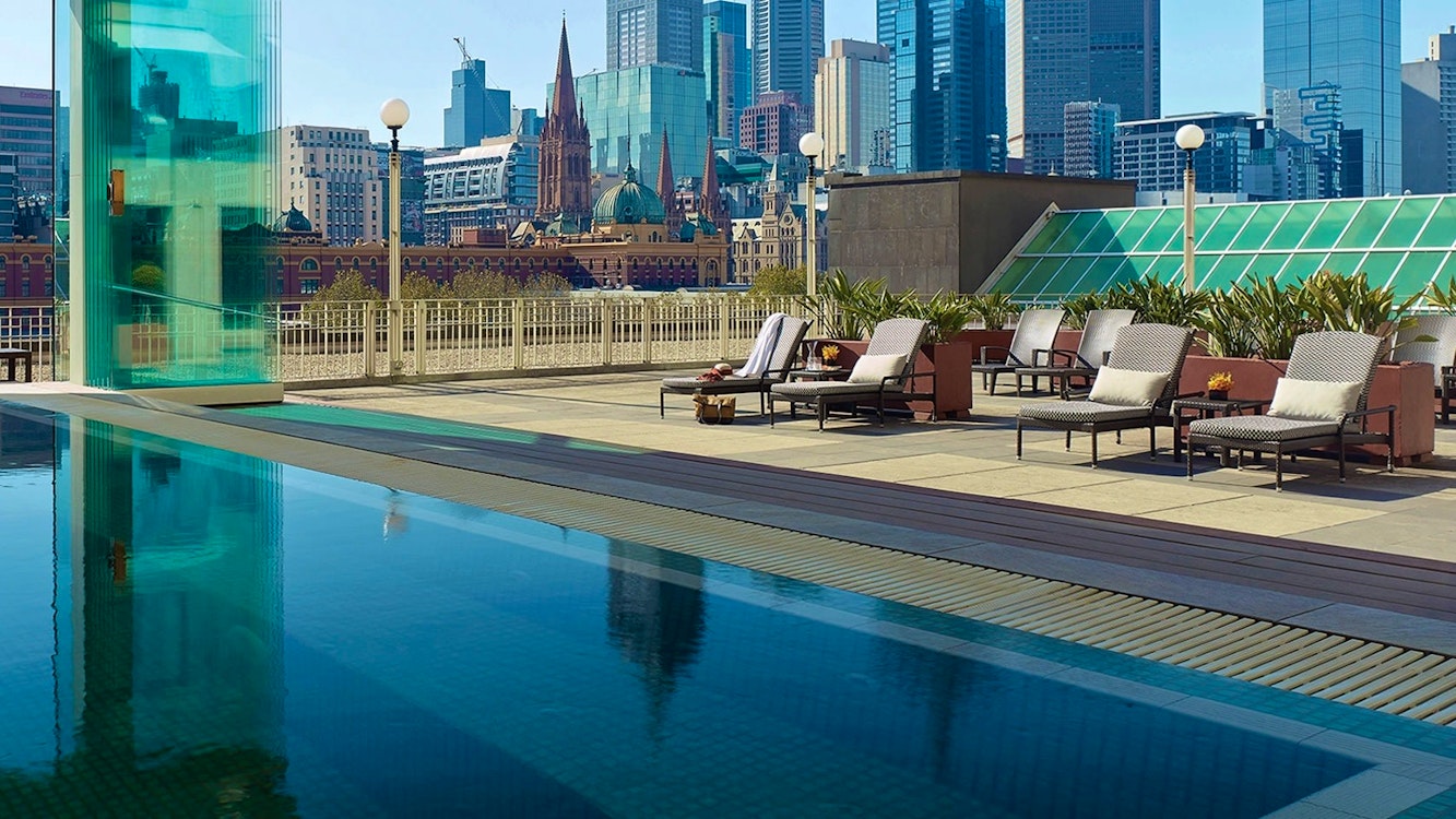 rooftop jacuzzi at the langham melbourne