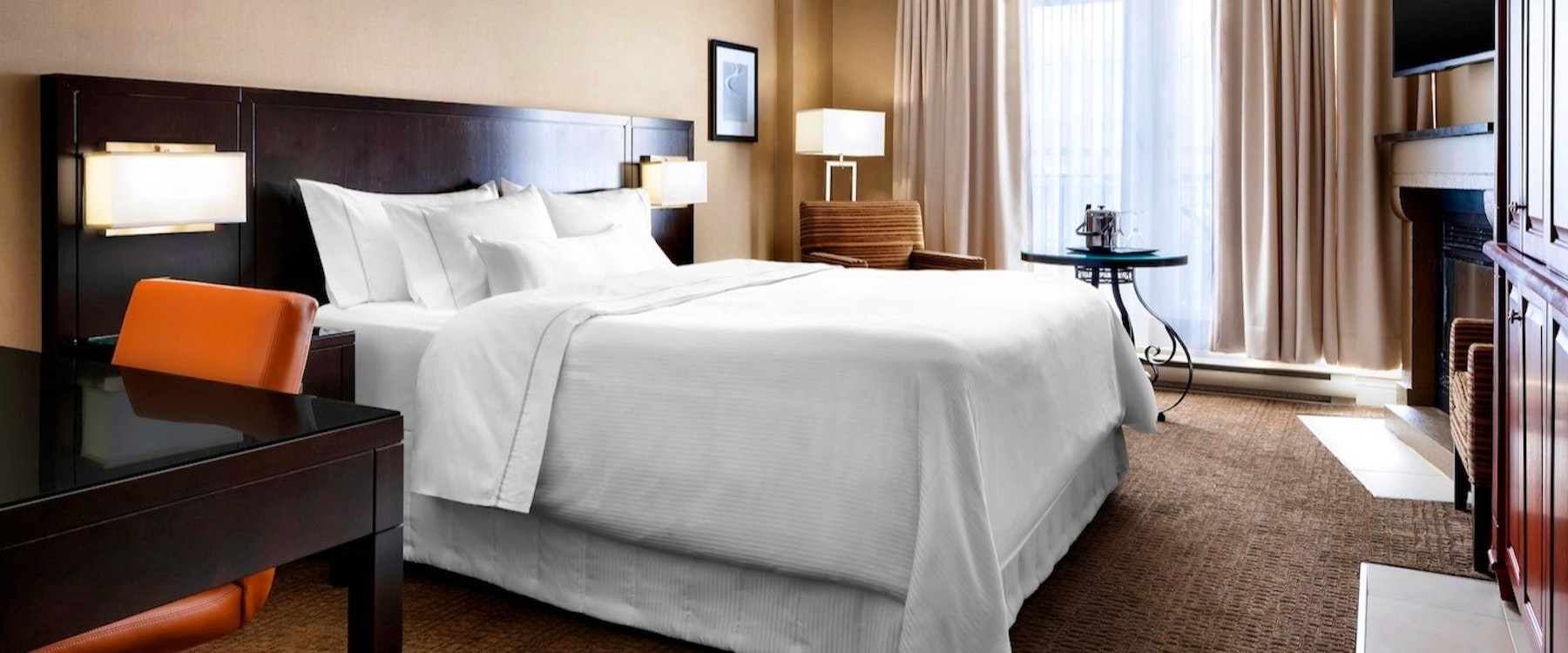 traditional guest room