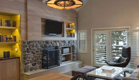beach front cottage upper