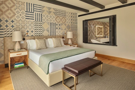 Deluxe Room with Valley View