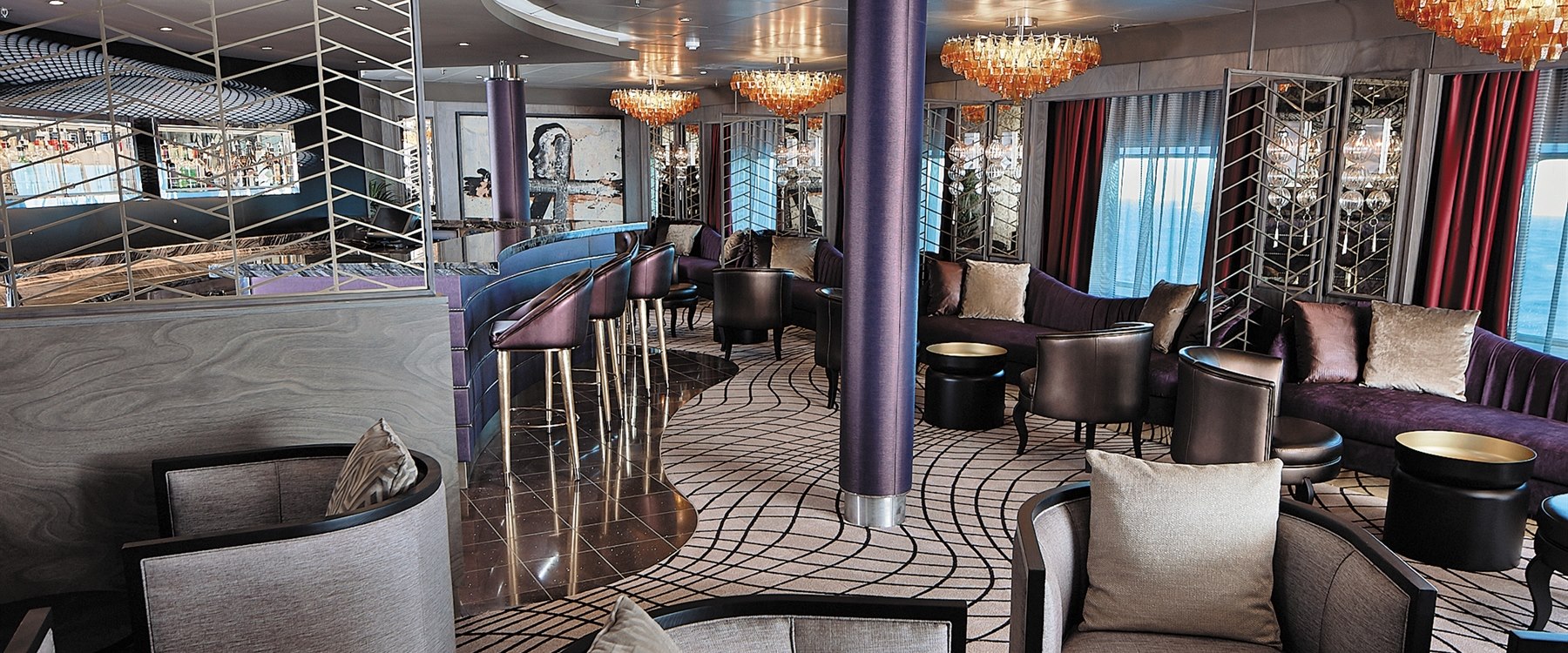 The lounge, Regent Seven Seas Voyager