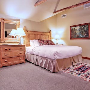 Historic Lodge Room with Jacuzzi