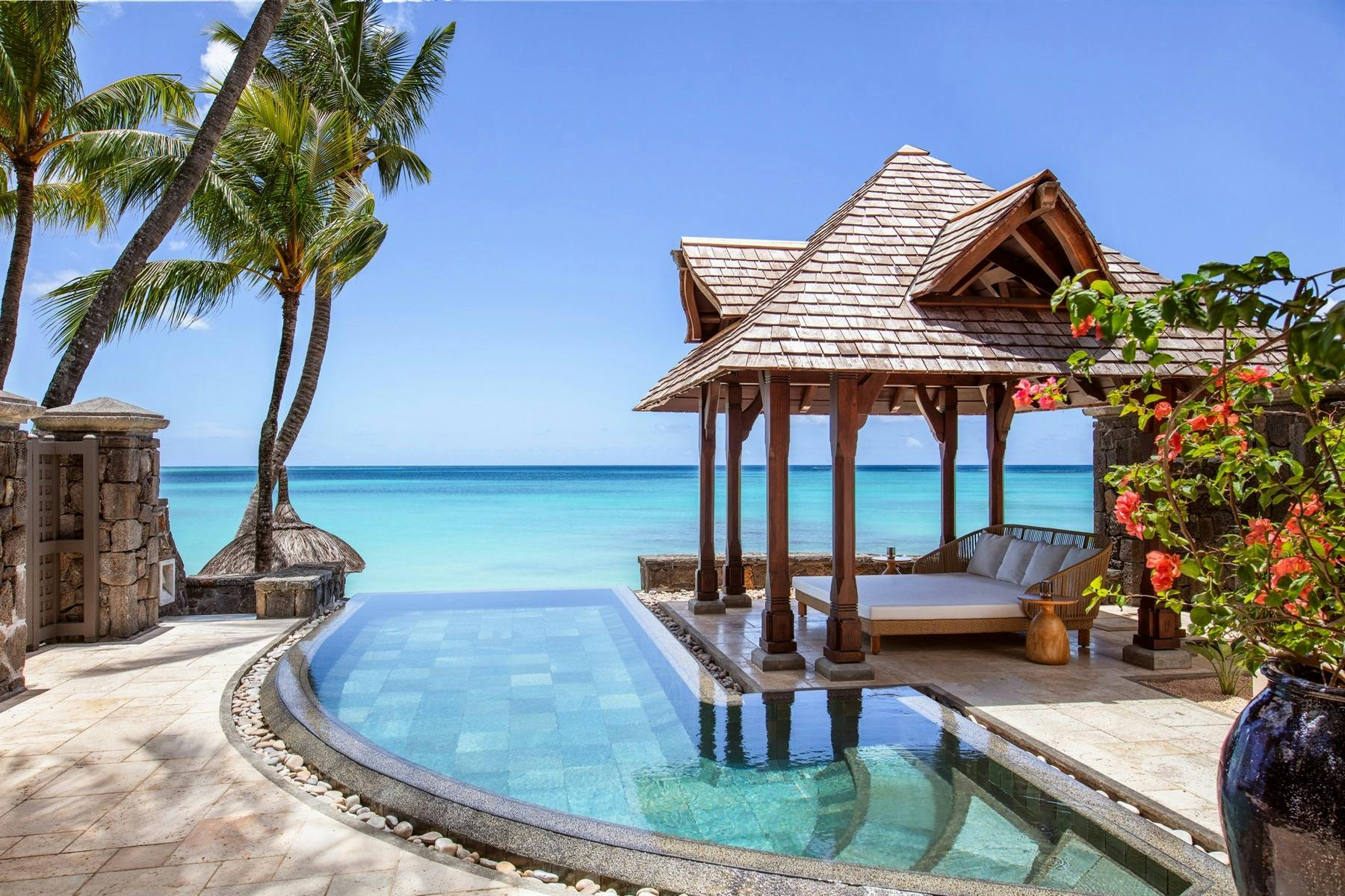 Royal Palm Beachcomber Luxury image 2