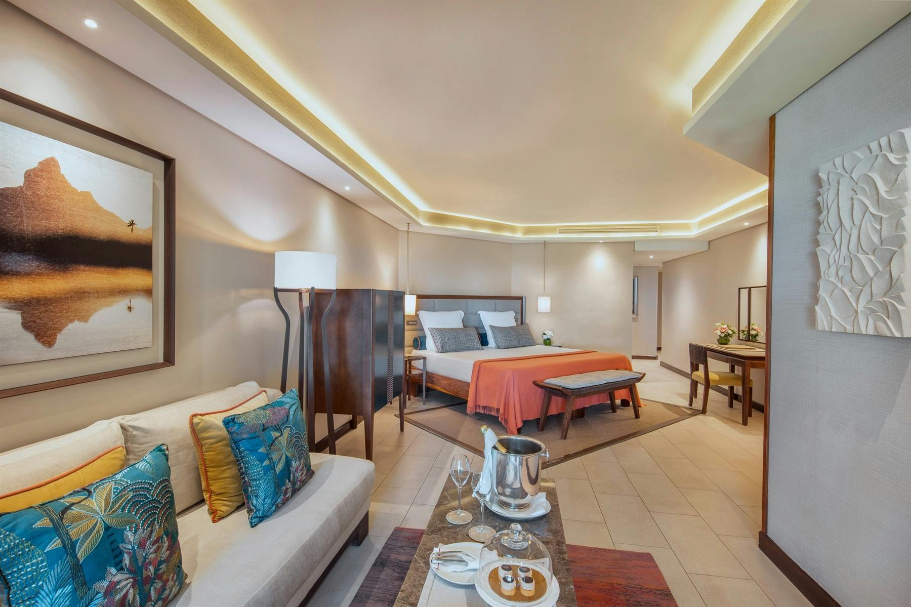 Junior Suite at Royal Palm Beachcomber Luxury, All rights reserved - Beachcomber Resorts & Hotels 