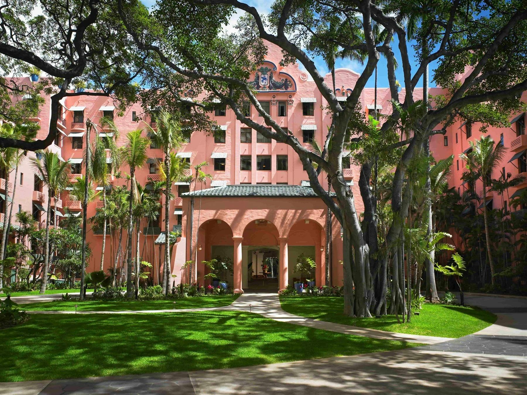 | 1-5 February 2026 | Transfer to The Royal Hawaiian, a Luxury Collection Resort