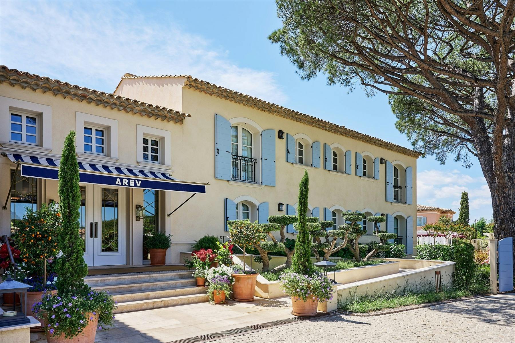 AREV St Tropez image 1