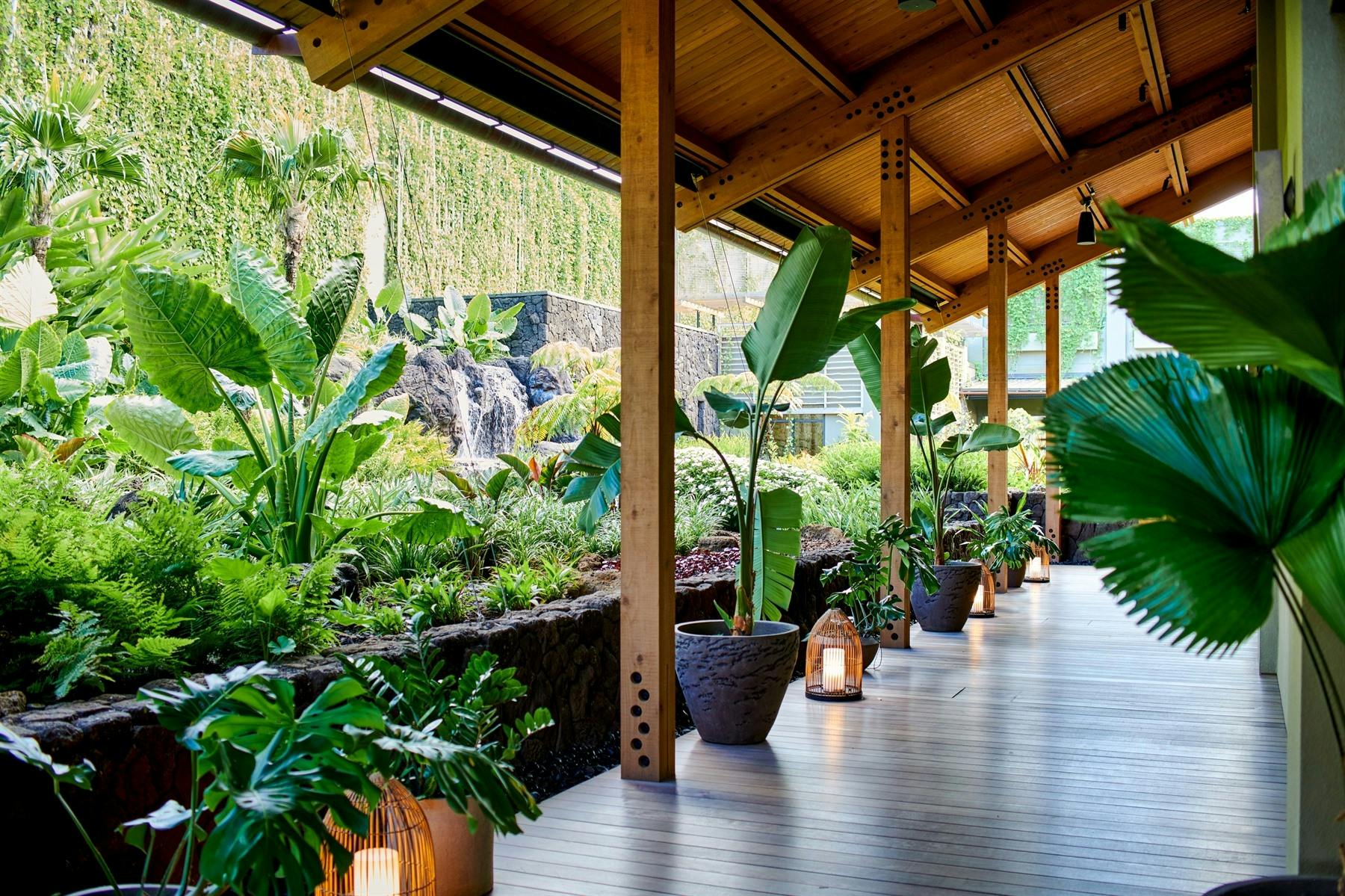 1 Hotel Hanalei Bay | Walkway