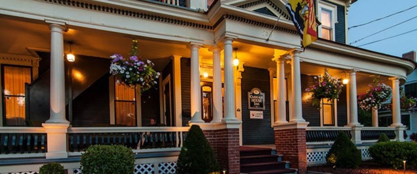 Promo [60% Off] Carriage House Inn Canada | Book Hotel Online