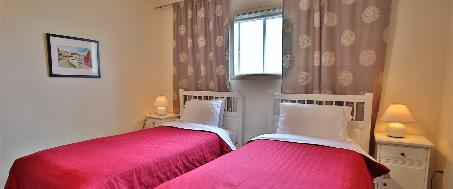 Twin bedroom at Artisan Inn, Trinity