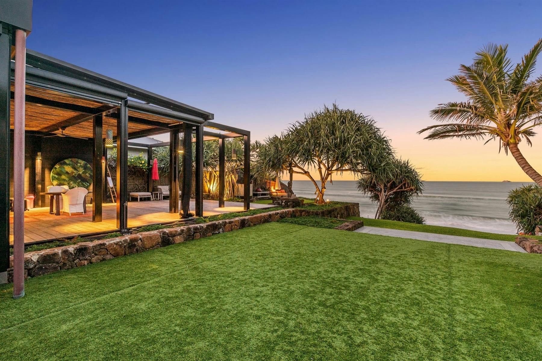 Pacific House Byron Bay image 1