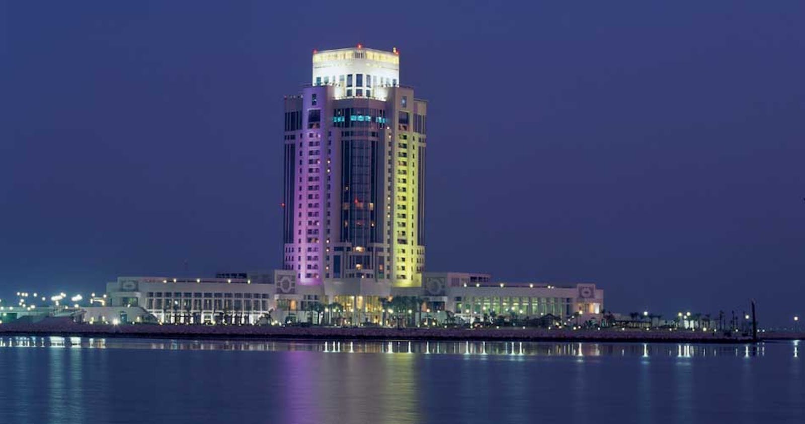 The Ritz-Carlton | Luxury Hotel In Doha | Inspiring Travel Company