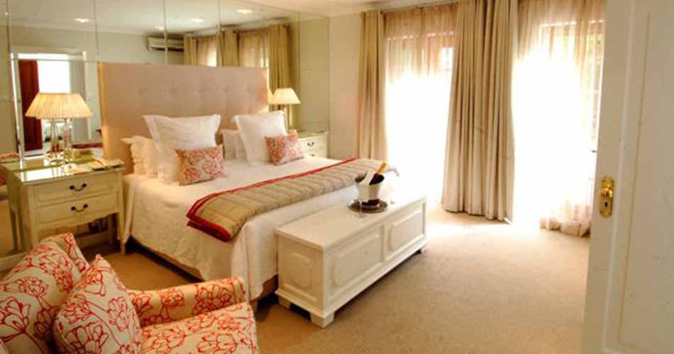 Bedroom at The Cellars Hohenort, Cape Town