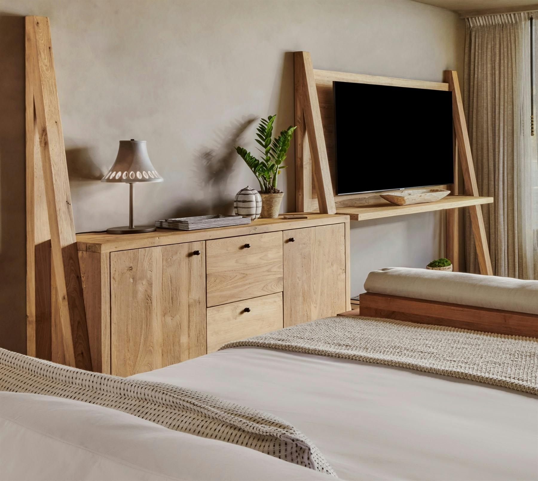 Pool View Terrace King