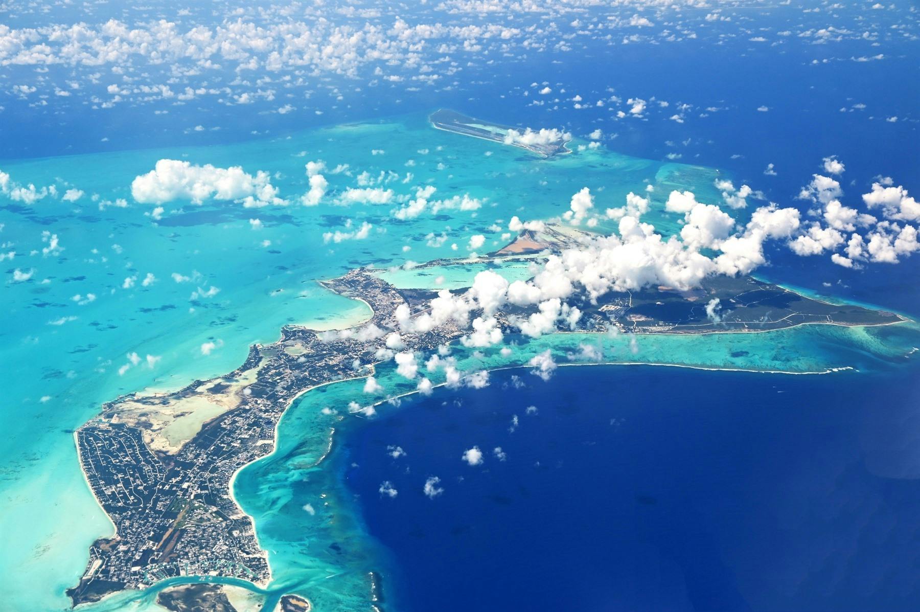 | Arrive in Turks & Caicos