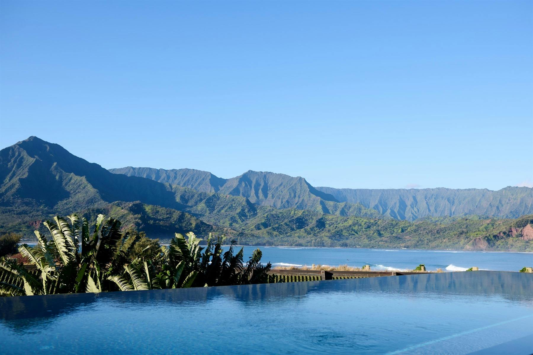 1 Hotel Hanalei Bay | Poolside Yoga