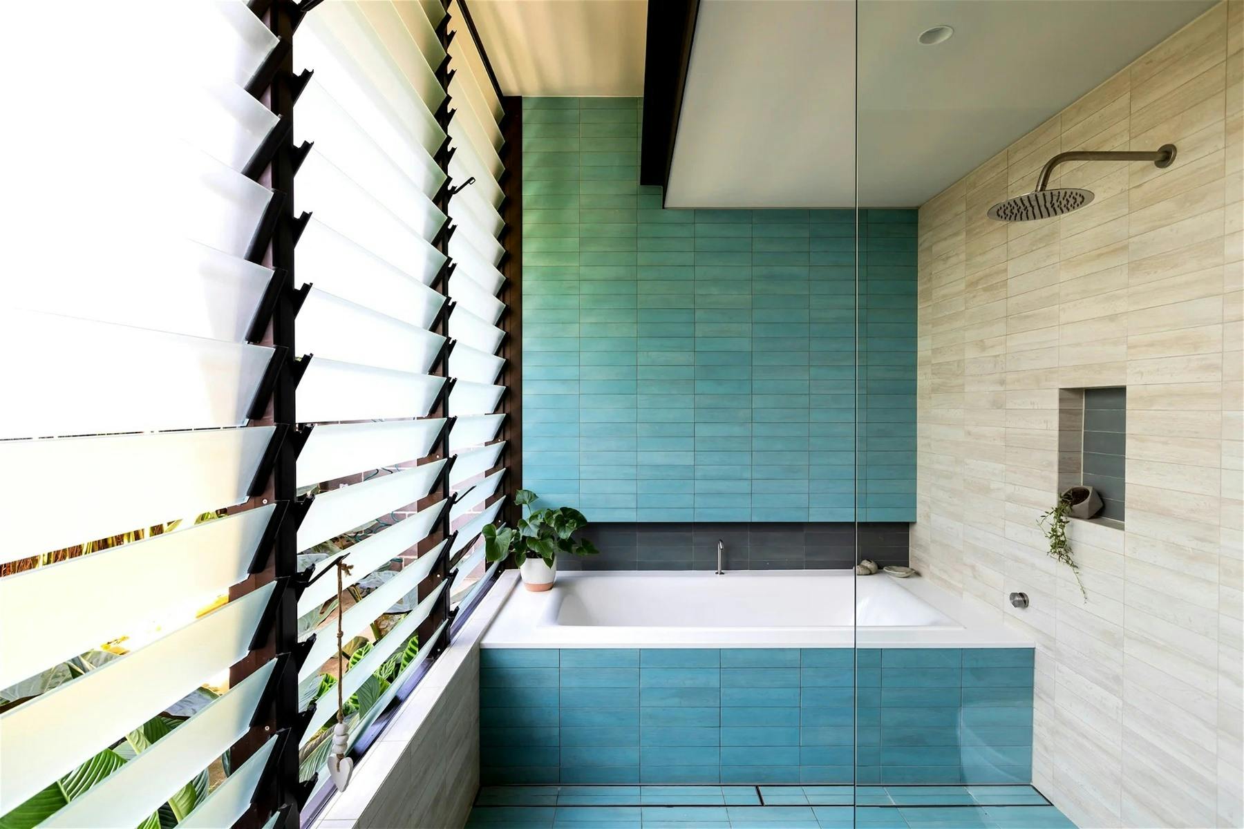 Chinamans Beach Jewel 11