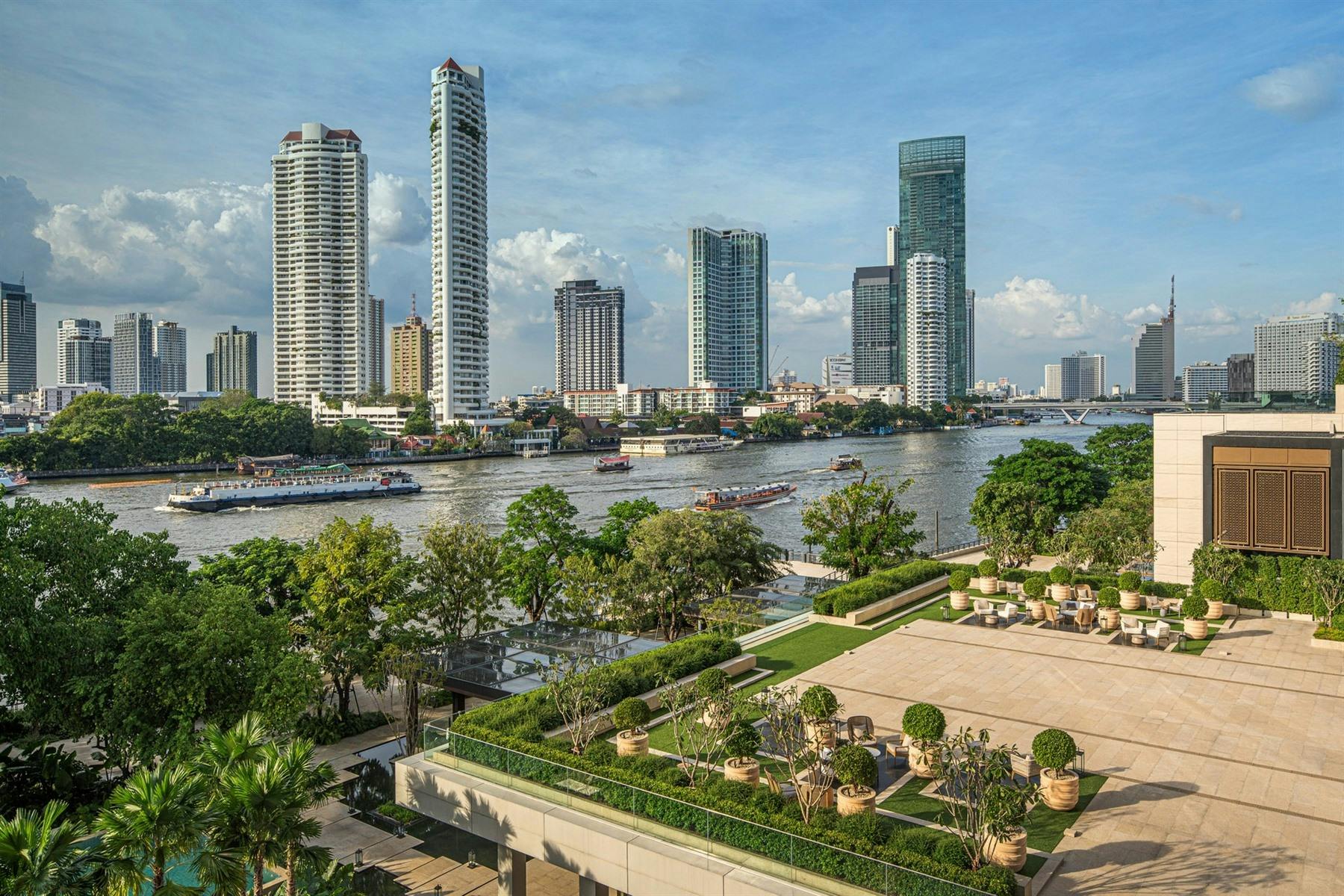 Four Seasons Hotel Bangkok at Chao Phraya River 