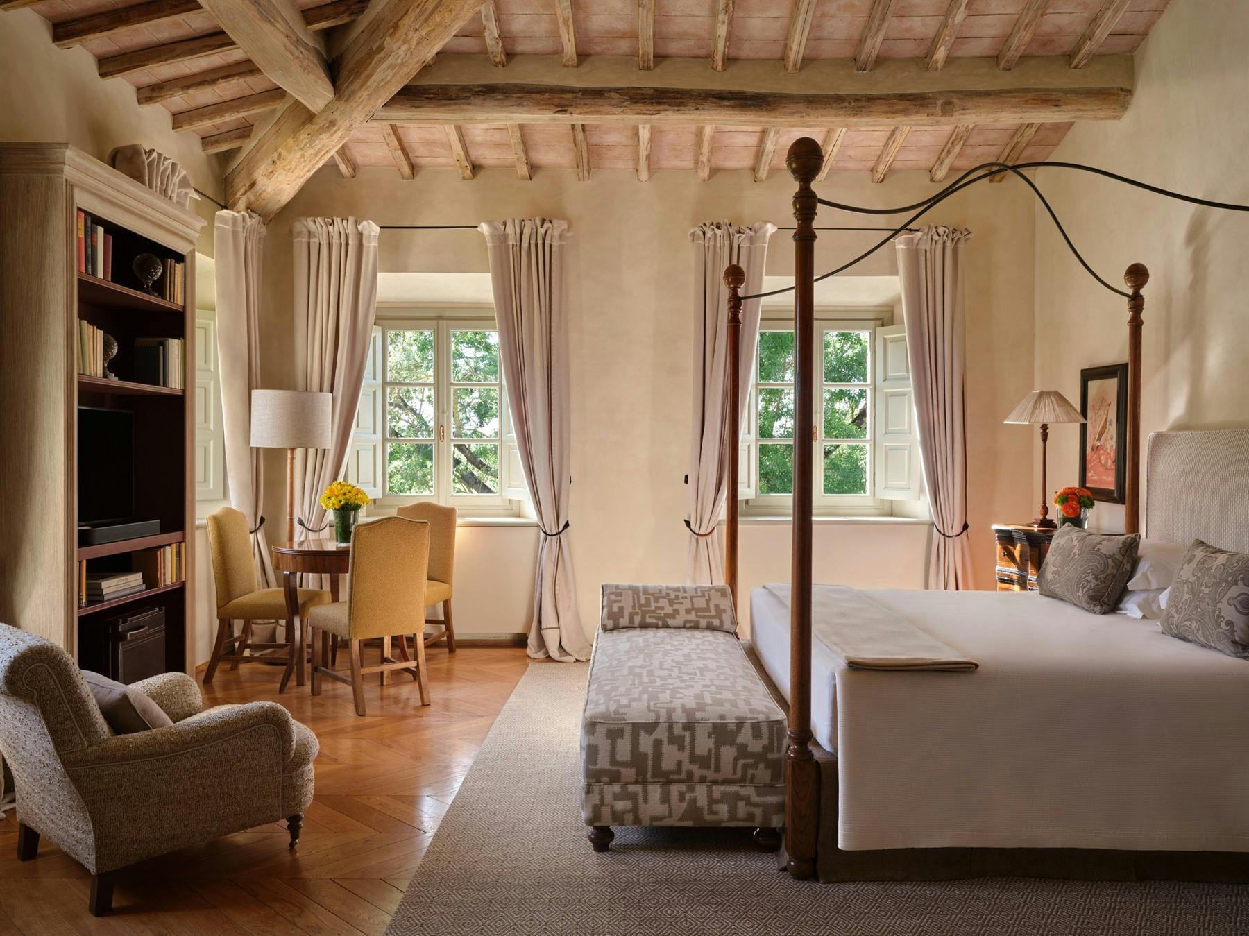 Bedroom, Villa Casa Biondi at Rosewood Castiglion Del Bosco