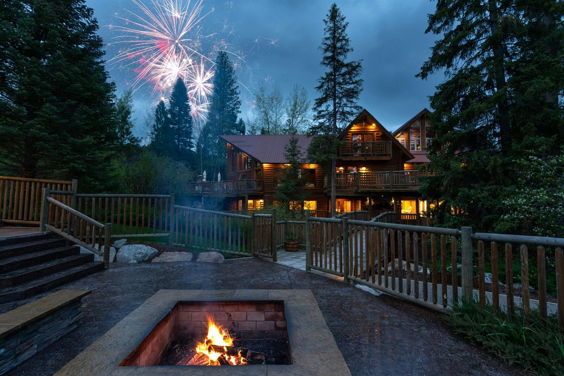 Firepit & fireworks at Triple Creek Ranch 