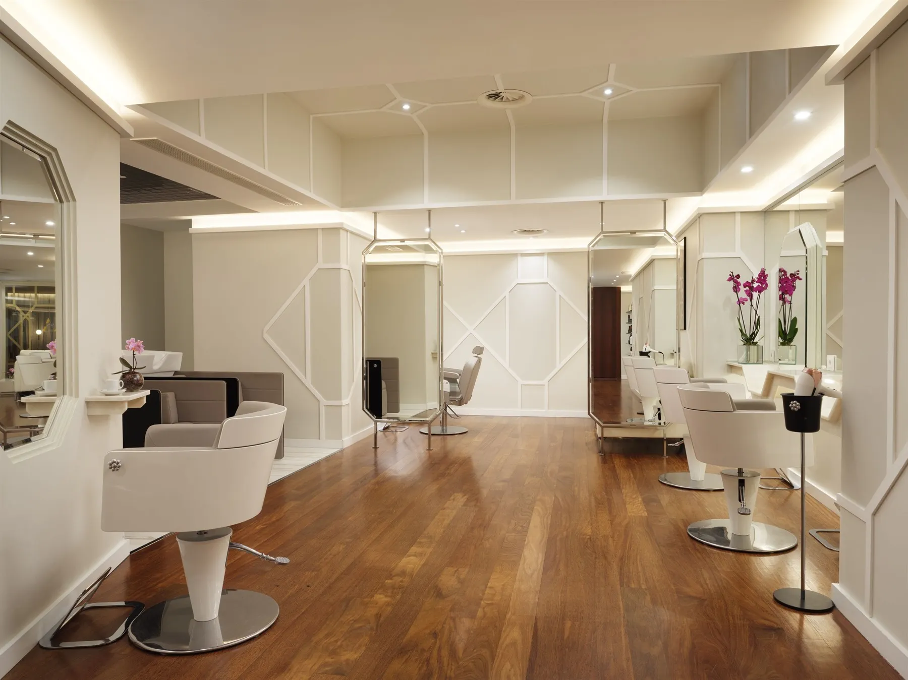 THE SPA Hairdresser, Corinthia Lisbon, Portugal