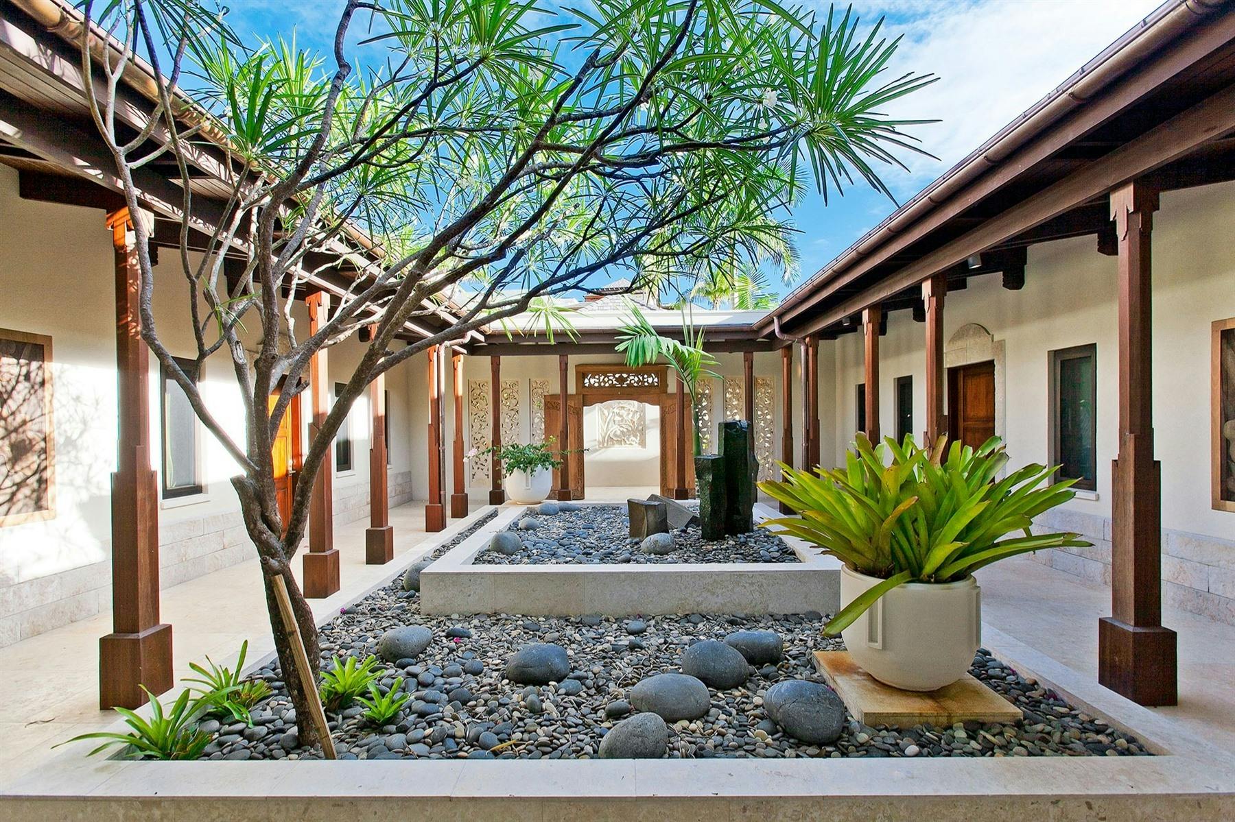 Courtyard, Nevaeh Villa, Anguilla