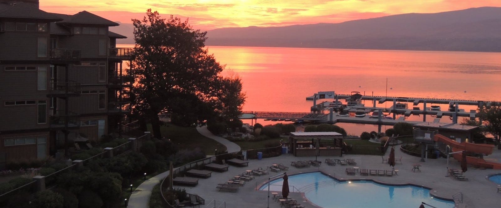 Beautiful sunset at Cove Lakeside Resort