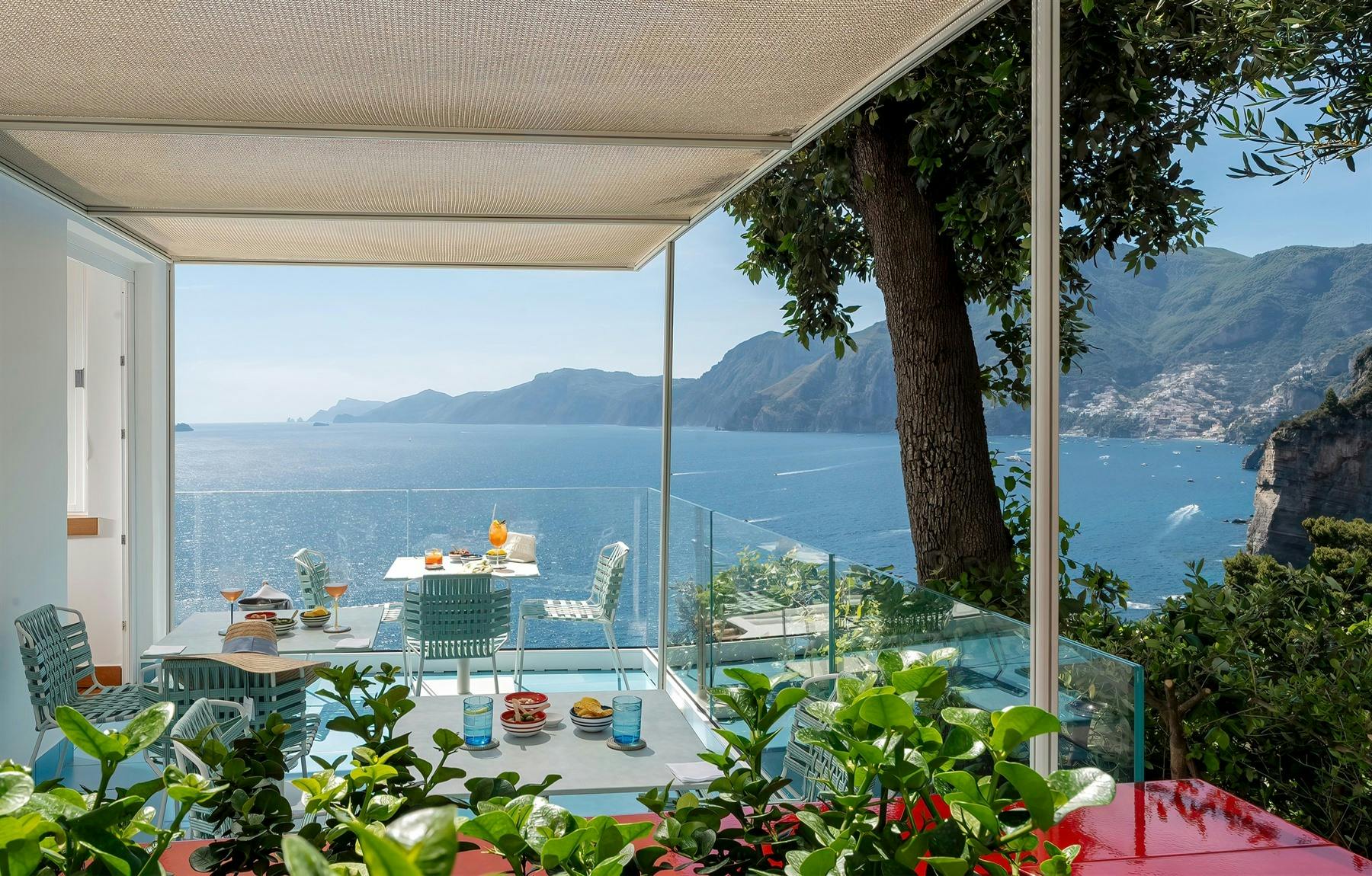 Seascape Cocktail Bar