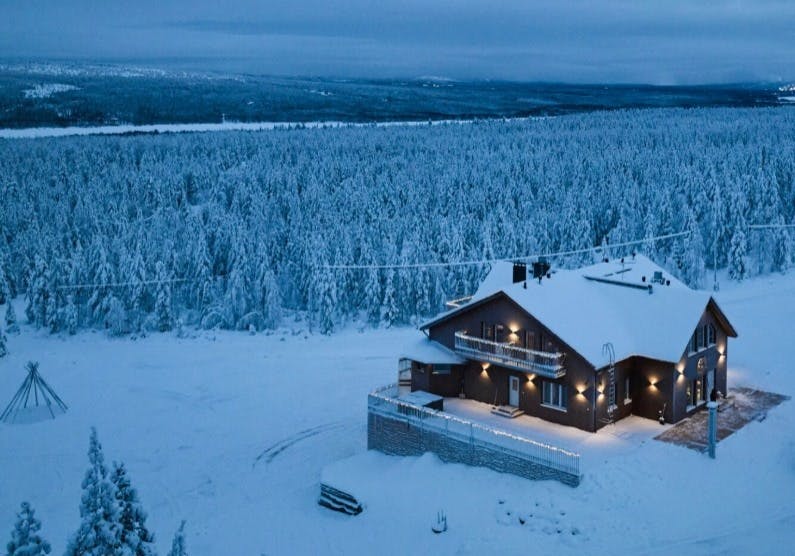 Otava Lodge image 1
