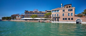 A realm of vintage glamour set on Giudecca Island, this hotel is a true Venetian classic<place>Cipriani, A Belmond Hotel, Venice</place><fomo>185</fomo>