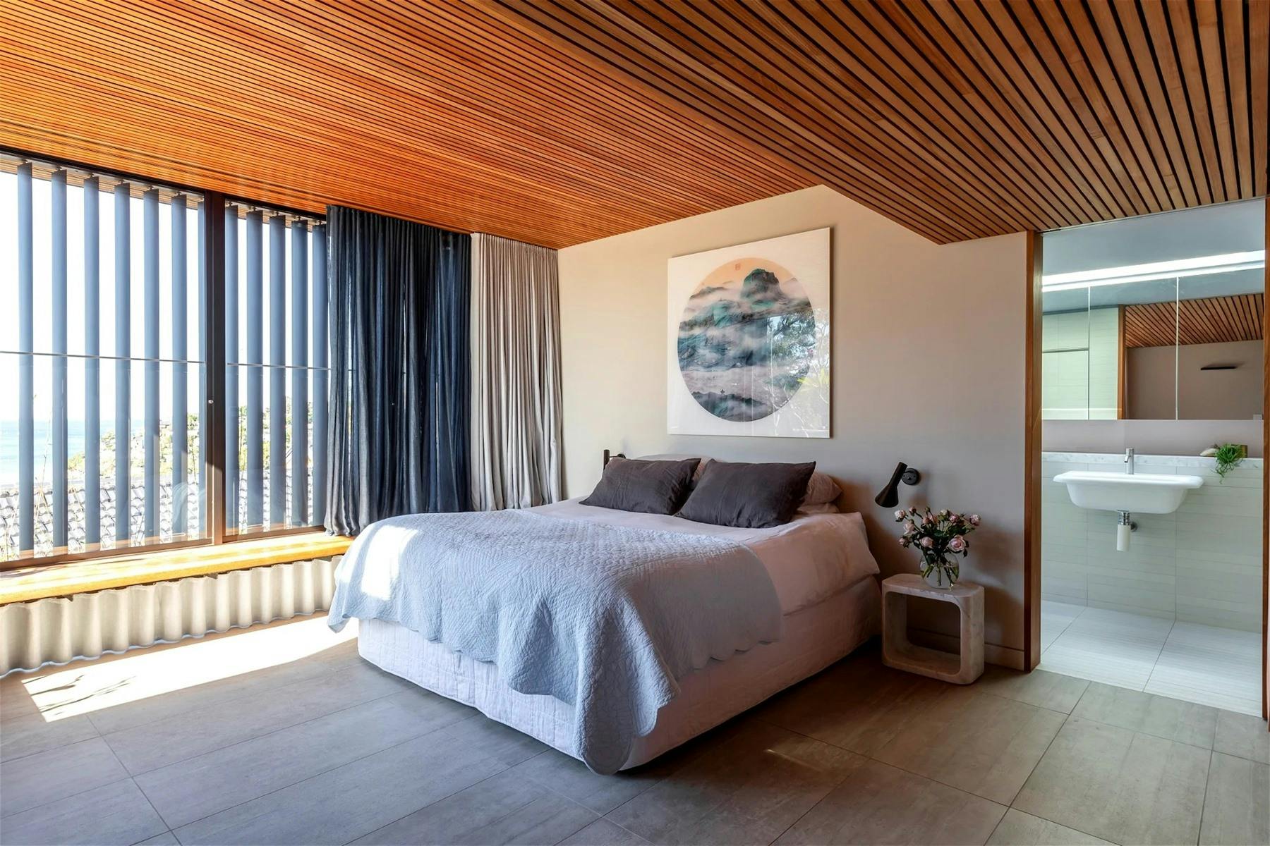 Chinamans Beach Jewel 9