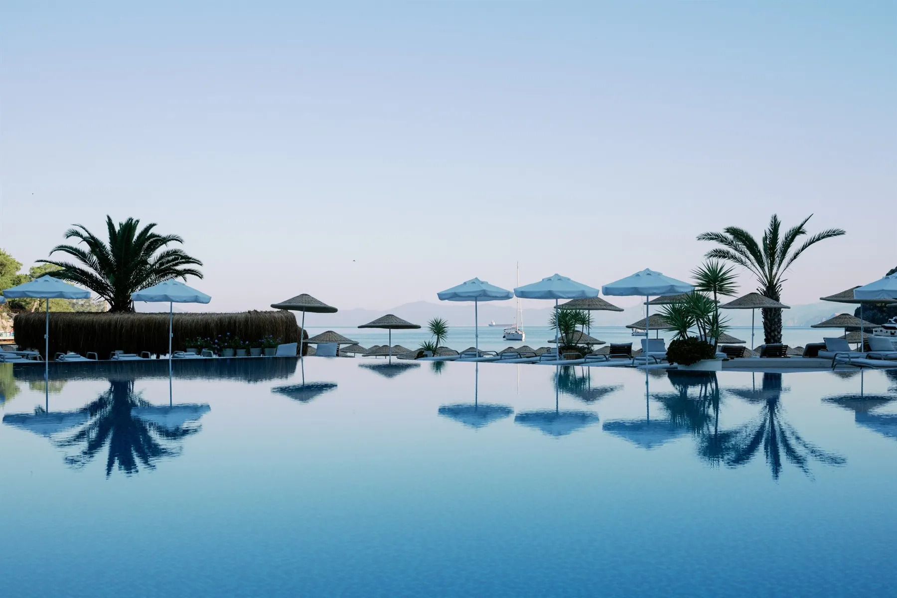 Hillside Beach Club image 2