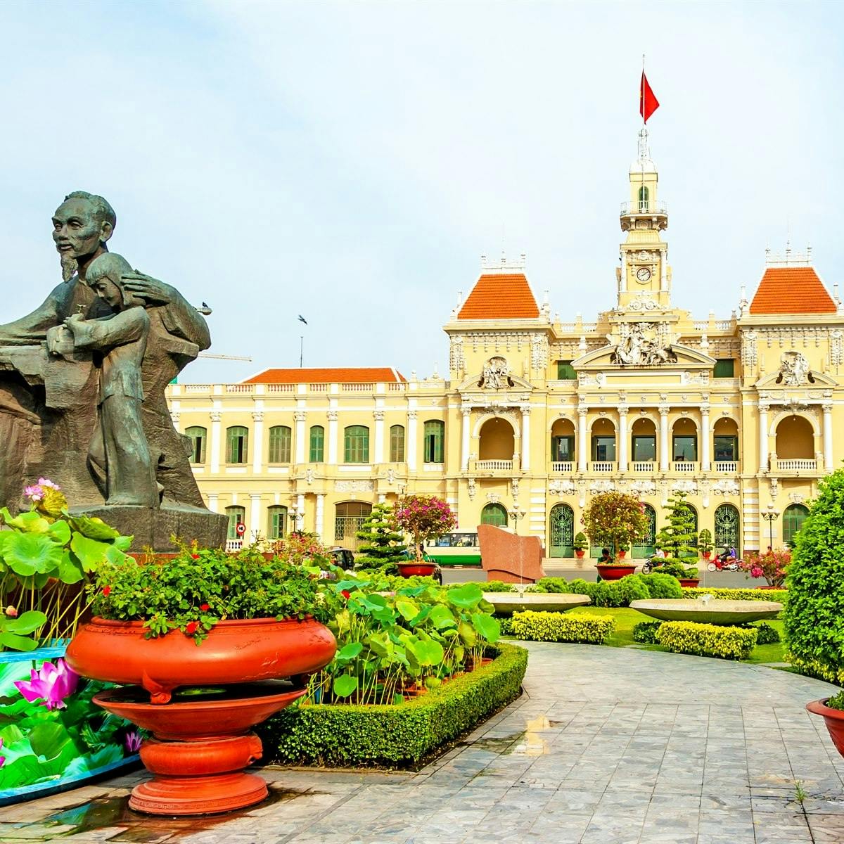 HO CHI MINH CITY - Sightseeing