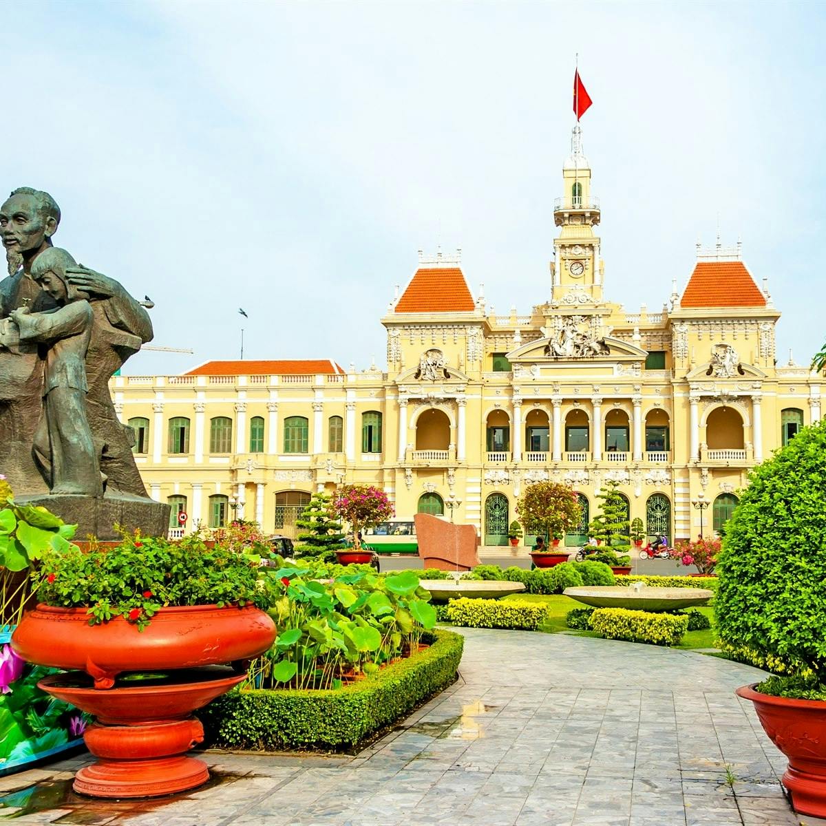 Hue - Ho Chi Minh City