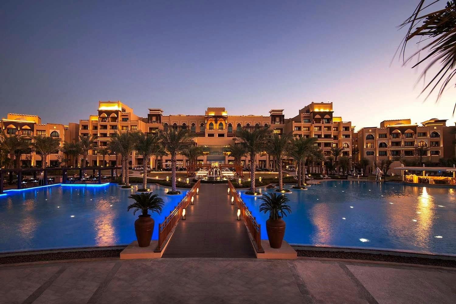 Saadiyat Rotana Resorts & Villas image 1