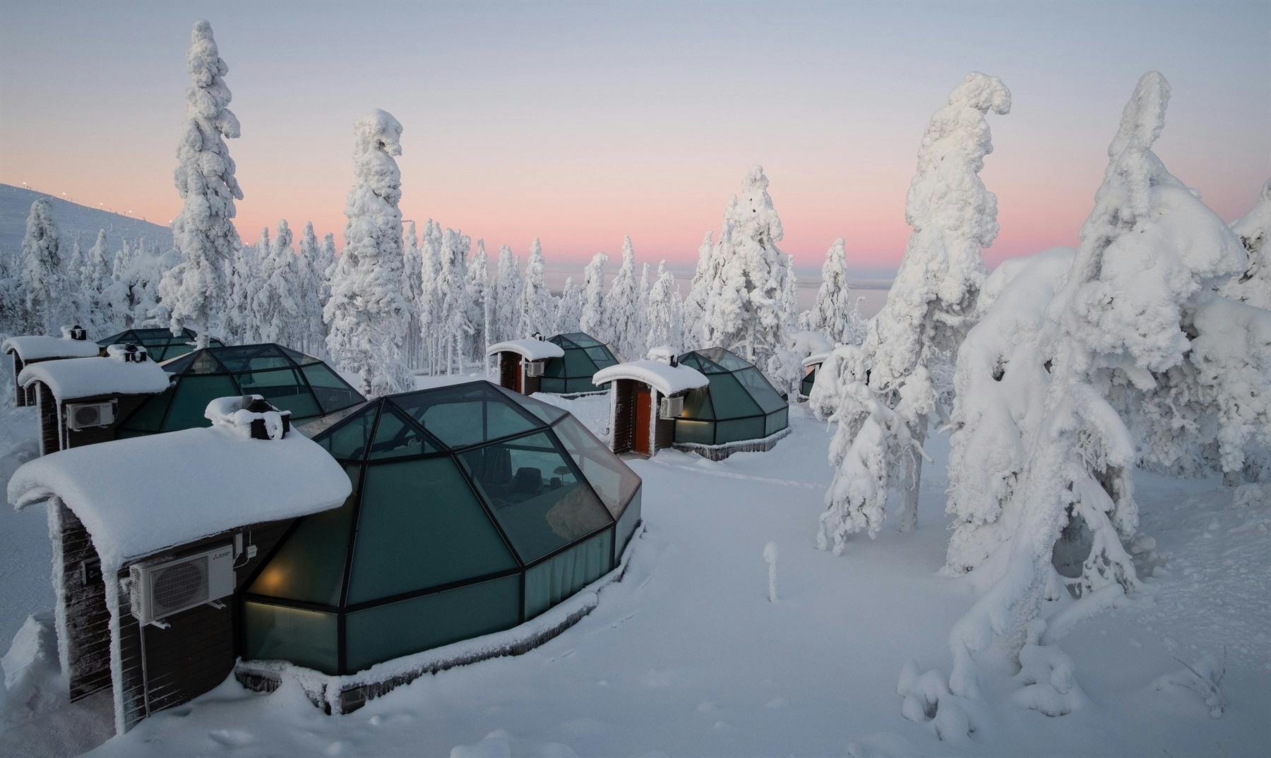 Levin Iglut – Golden Crown 1