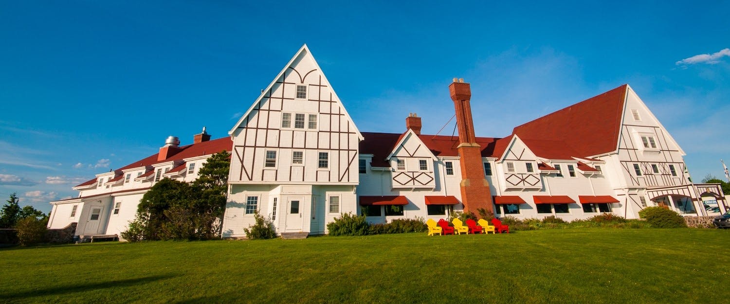 Exterior of Keltic Lodge at The Highlands