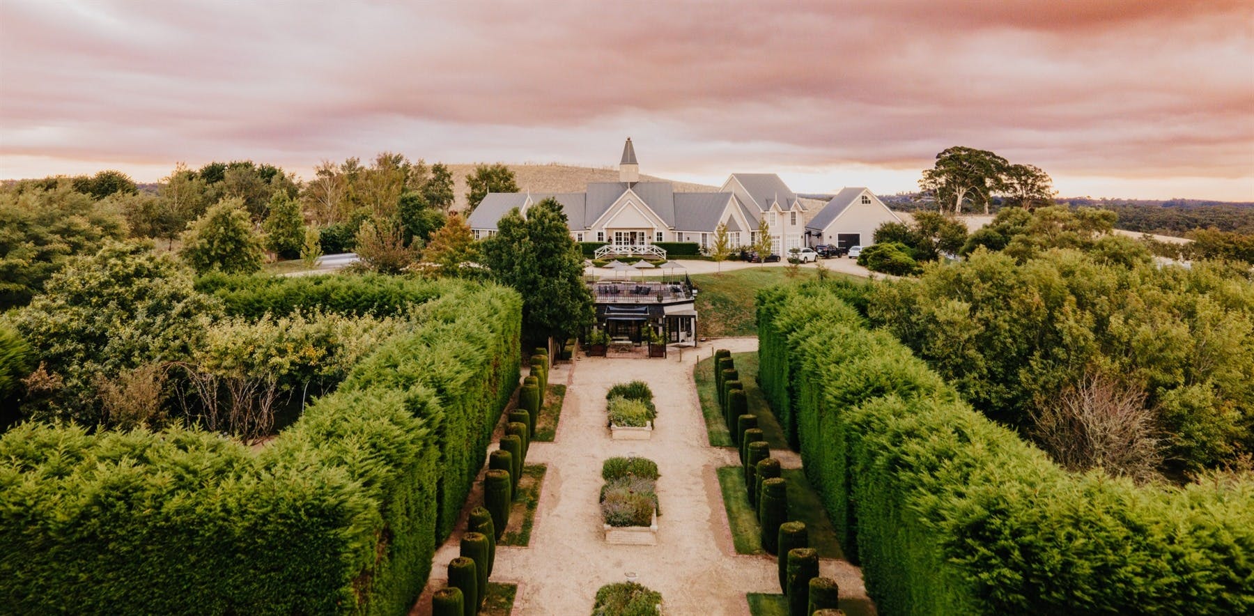 Lake House & Dairy Flat Lodge