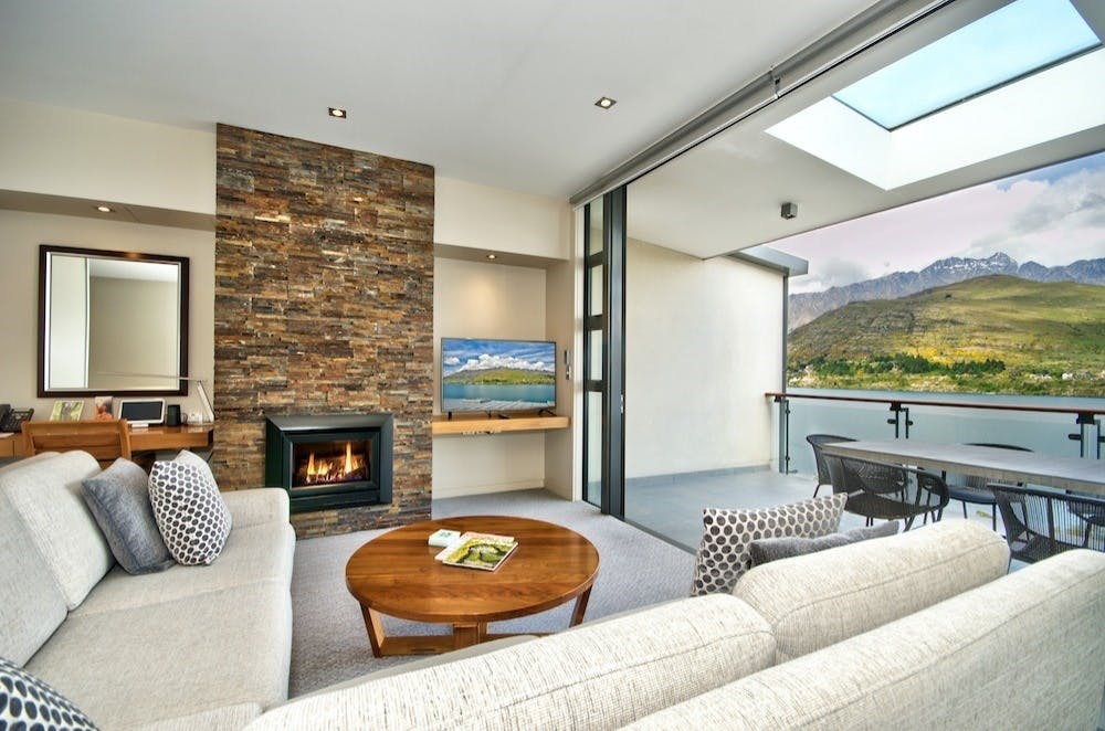 Lake View Three Bedroom Apartment