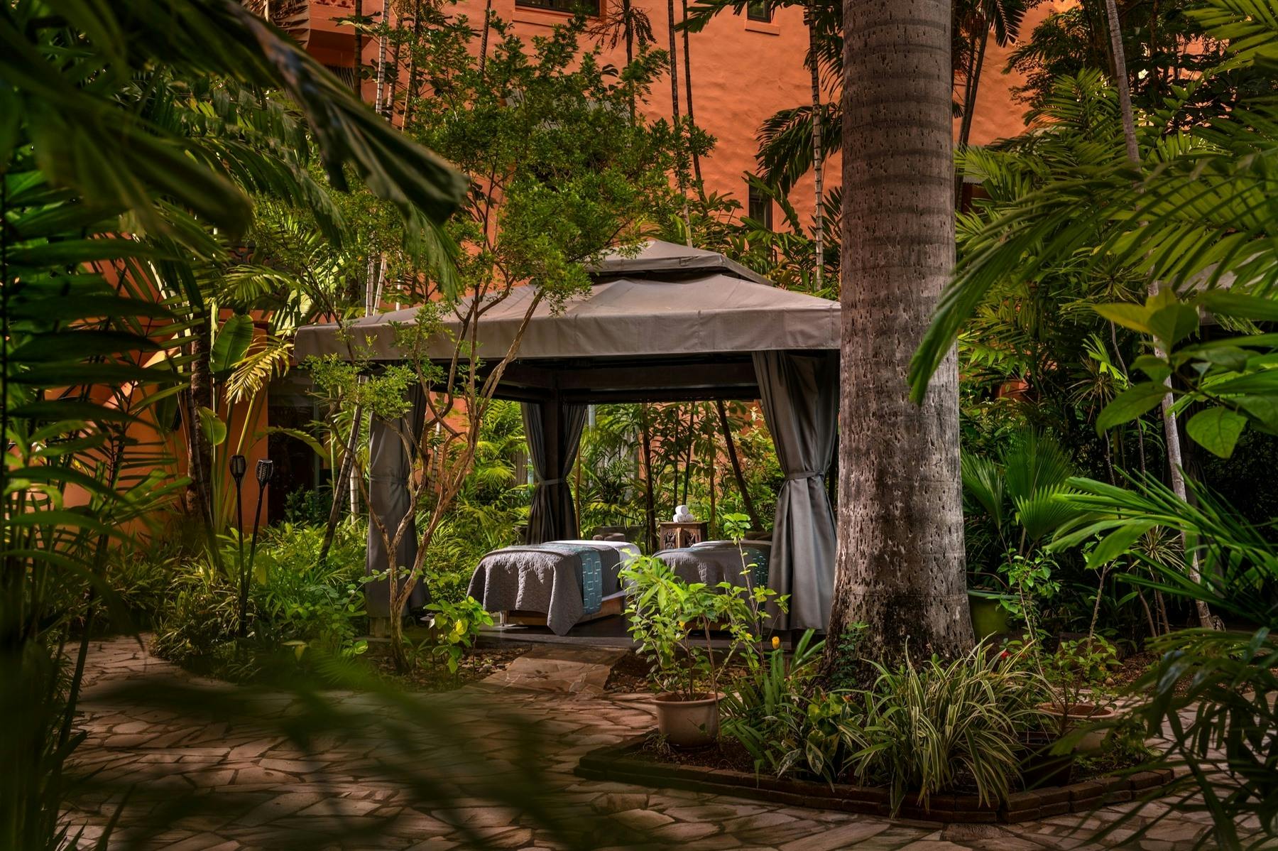 the royal hawaiian a luxury collection resort