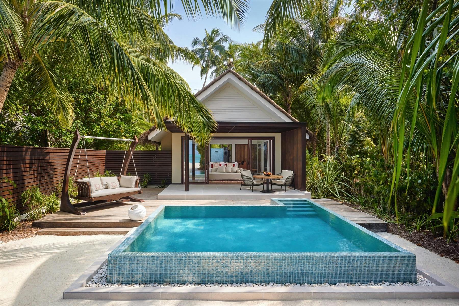 Deluxe Beach Pool Villa