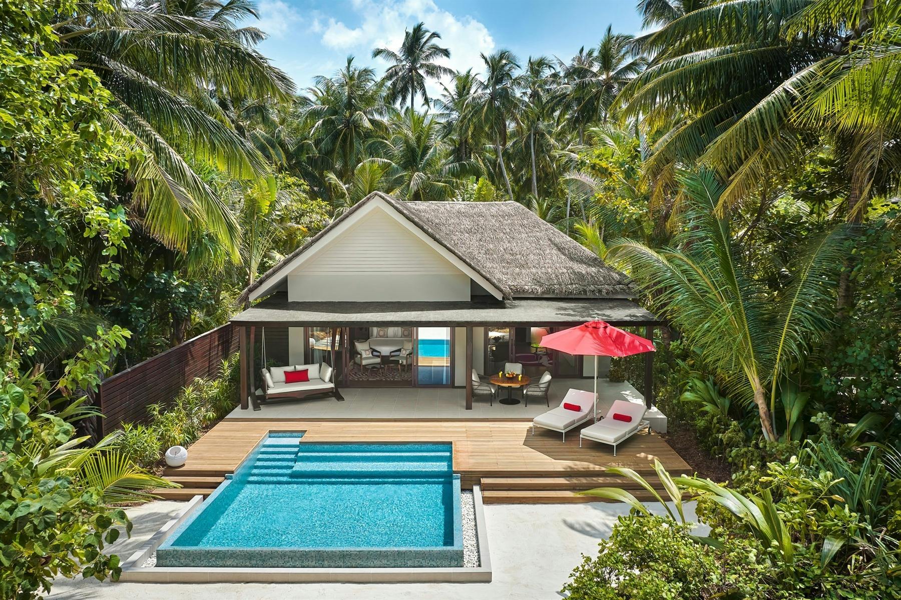 Deluxe Family Beach Pool Villa