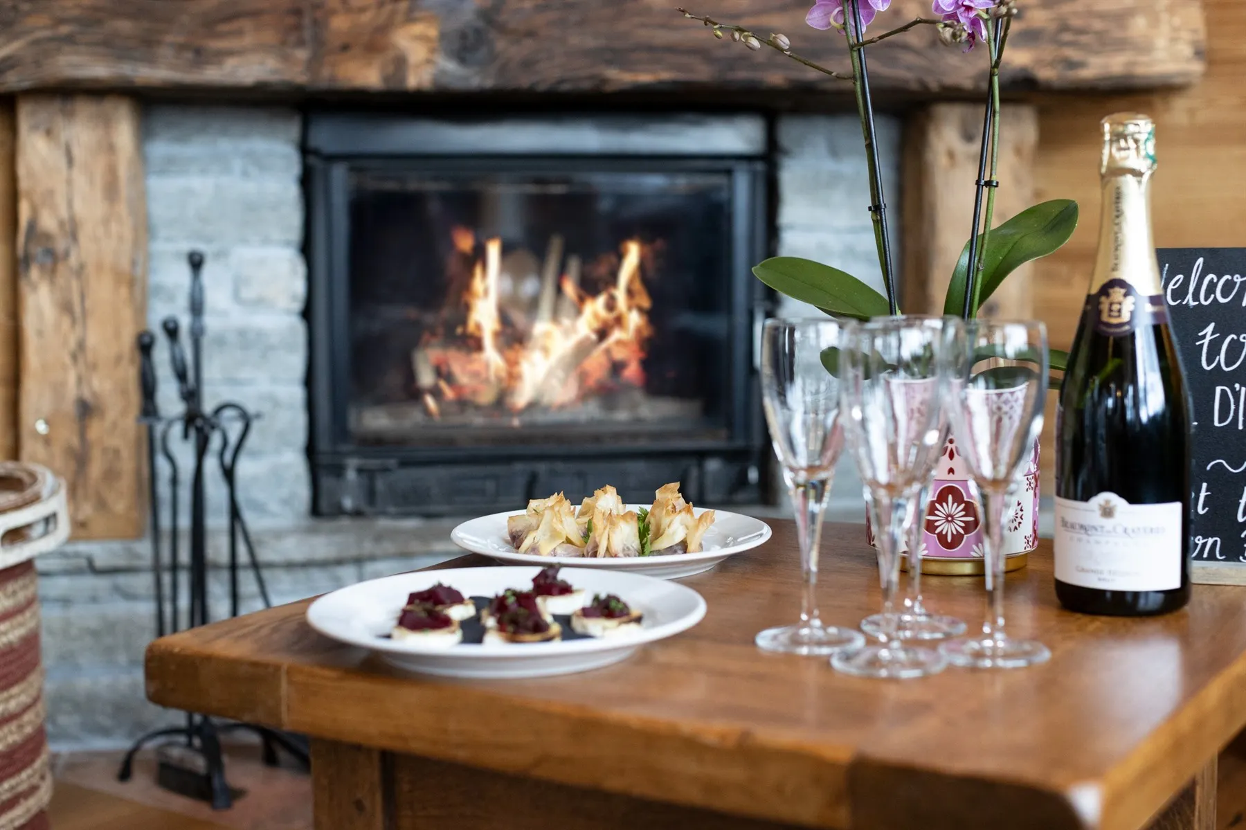 Chalet Bellevarde No1 Lodge | Welcome canapes and champagne 