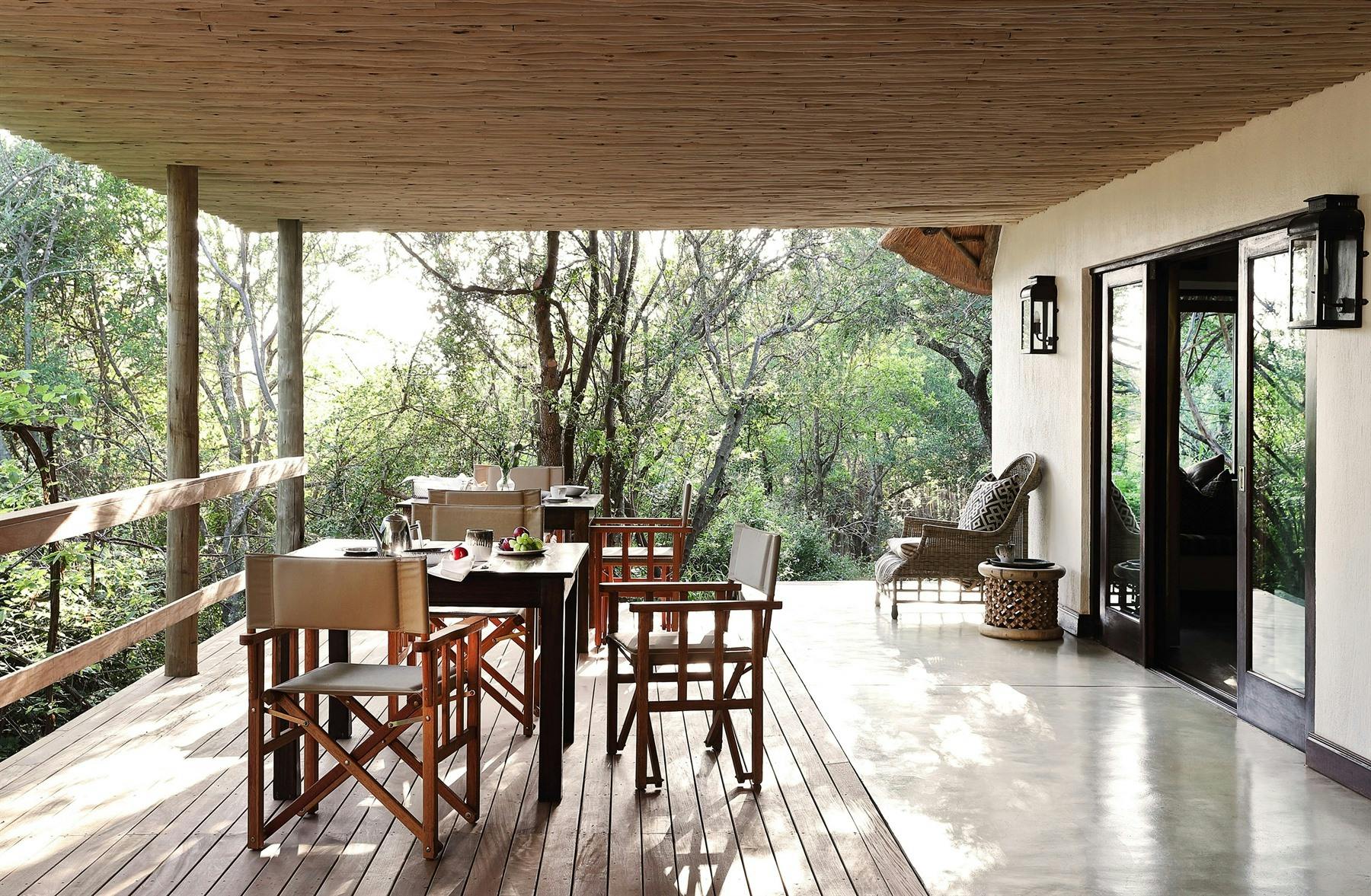 Fly to Skukuza, Sabi Sands Game Reserve 