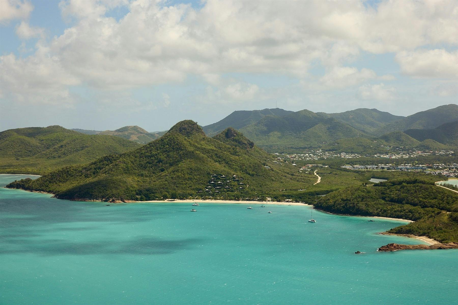 Hermitage Bay | Exterior Mountain View