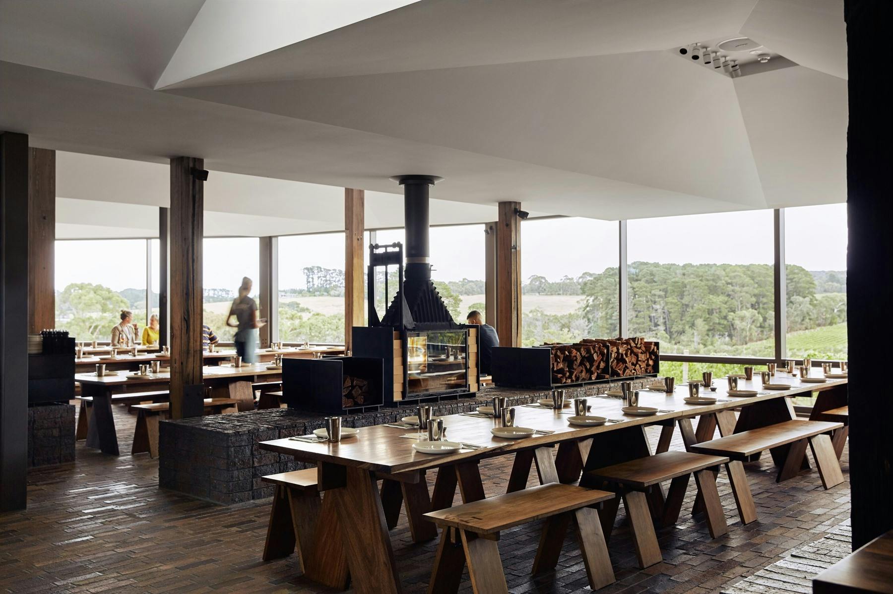 Full Day Mornington Wine & Rare Hare Lunch